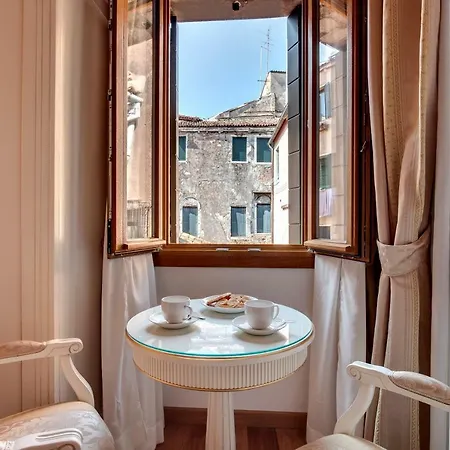 Nikki House Apartamento Veneza