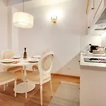 Nikki House 베니스