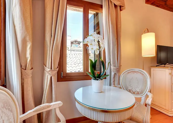 Apartment Nikki House Venice