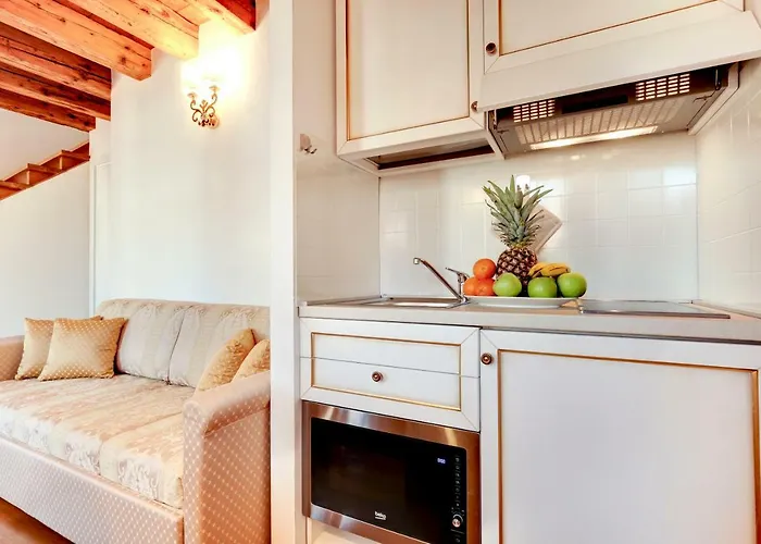 Apartment Nikki House Venice