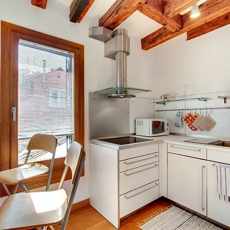 Nikki House Venice