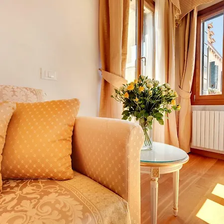 Nikki House Апартаменты