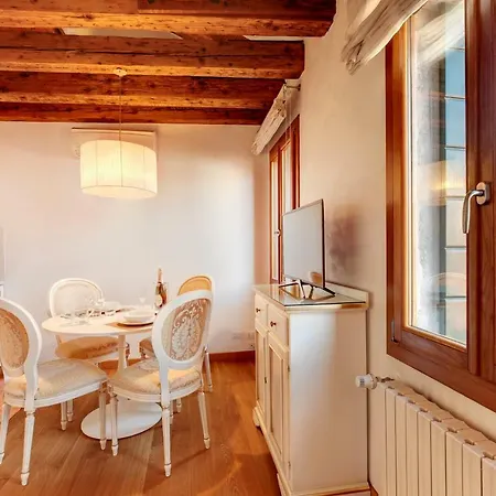 Nikki House Apartment Venice