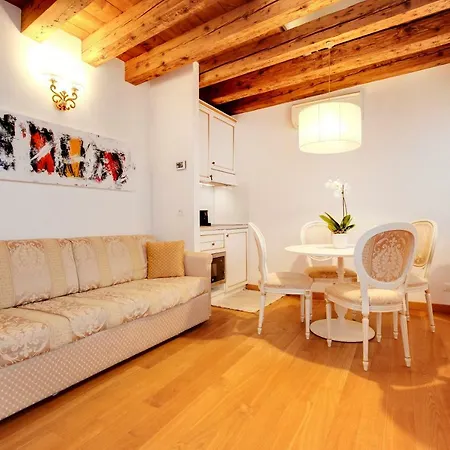 Appartement Nikki House *