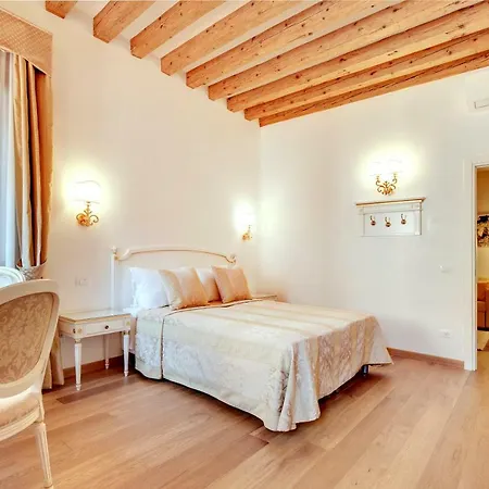 Nikki House * Venetië