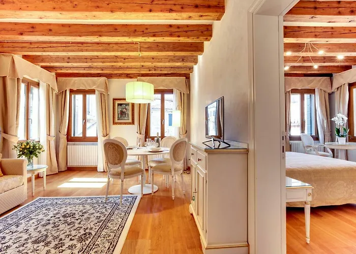 Apartamento Nikki House