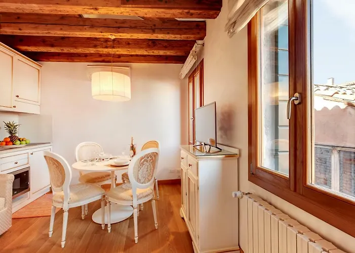 Nikki House Apartment Venice